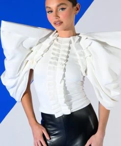 ANNIKA STATEMENT SLEEVE TOP