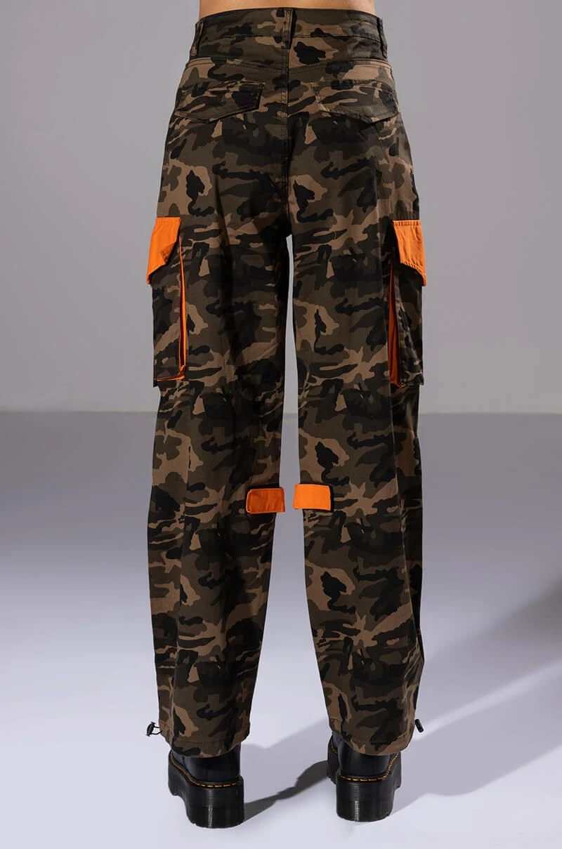 BANK ON ME RELAXED CARGO JEANS - Image 9