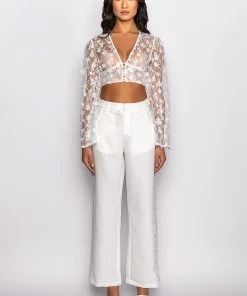 BOUQUET DAYS FLORAL DETAIL CROPPED BLOUSE 15 BOUQUET DAYS FLORAL DETAIL CROPPED BLOUSE -AKIRA pant-shop bouquet days floral detail cropped blouse white 7 7