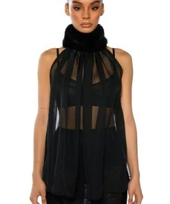 ELEGANT TURTLE NECK BLOUSE