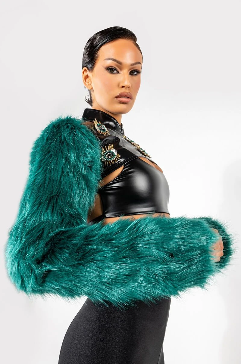 EYE OF THE BEHOLDER FAUX FUR LONG SLEEVE CROP TOP 4 EYE OF THE BEHOLDER FAUX FUR LONG SLEEVE CROP TOP - Image 2