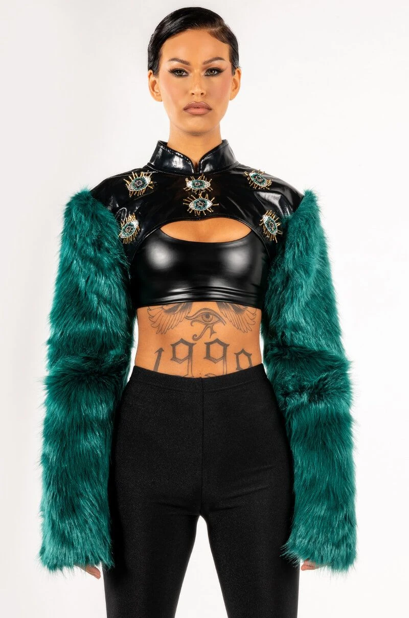 EYE OF THE BEHOLDER FAUX FUR LONG SLEEVE CROP TOP 6 EYE OF THE BEHOLDER FAUX FUR LONG SLEEVE CROP TOP - Image 4