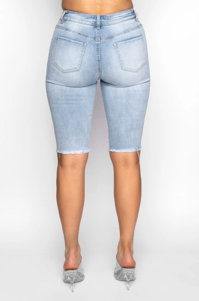 FLEX FIT EXTREME STRETCH DISTRESSED BERMUDA SHORTS - Image 6