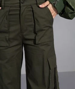 IT IS BACK CARGO PANTS 17 IT IS BACK CARGO PANTS -AKIRA pant-shop it is back cargo pants olive 11 11