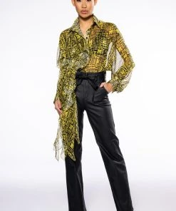 LE CHIC COATED PAPERBAG WAIST STRAIGHT LEG PANT 13 LE CHIC COATED PAPERBAG WAIST STRAIGHT LEG PANT -AKIRA pant-shop le chic coated paperbag waist straight leg pant black 3 3