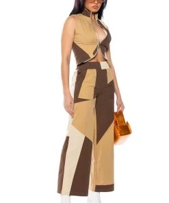 LEXI ADJUSTABLE ZIP SLEEVELESS TOP 14 LEXI ADJUSTABLE ZIP SLEEVELESS TOP -AKIRA pant-shop lexi adjustable zip sleeveless top brown multi 5 5