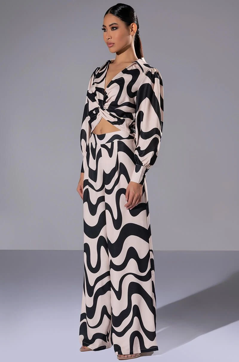 MYSTICAL WAYS WAVY PALAZZO PANT - Image 3