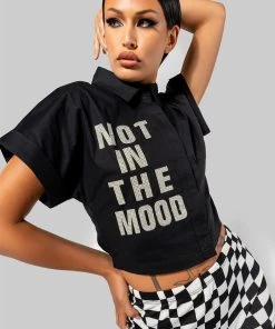 NOT IN THE MOOD CROPPED BUTTON DOWN BLOUSE