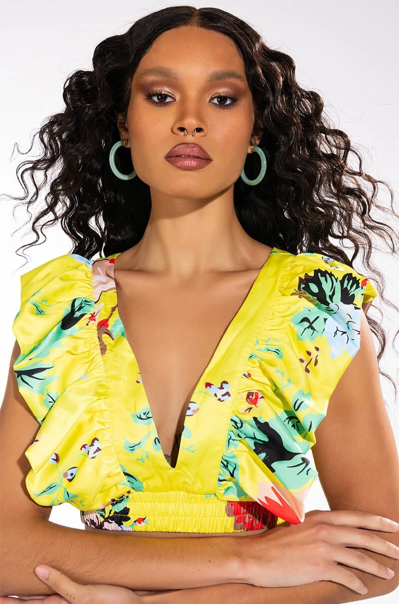 SUMMERTIME FINE SLEEVELESS VNECK BLOUSE